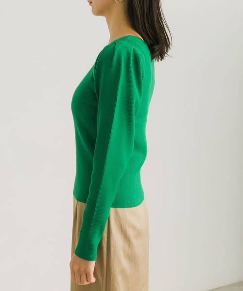URBAN RESEARCH（アーバンリサーチ）の「スクエアネックリブニット（ニット/セーター・レディース・アイボリー/グリーン/ホワイト系その他・FREE）」の7枚目の写真