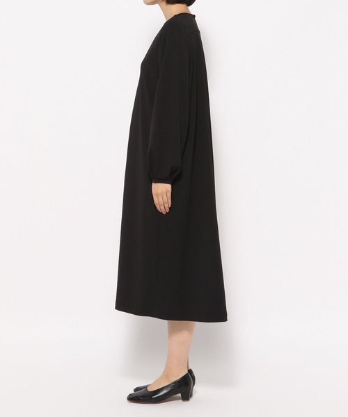 LEPSIM（レプシィム）の「ラク映え！パール付きワンピース　162426（ワンピース・レディース・ブラック/グレイッシュベージュ/ネイビー・FREE）」の5枚目の写真