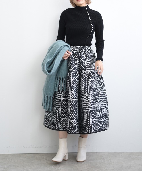 Eimee Law（エイミーロウ）の「ふくれジャガードパネルドット