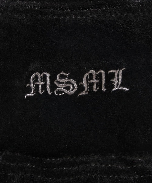 MSML（エムエスエムエル）の「VELOUR BUCKET HAT（ハット・メンズ・ブラック/レッド・ONE SIZE）」の5枚目の写真