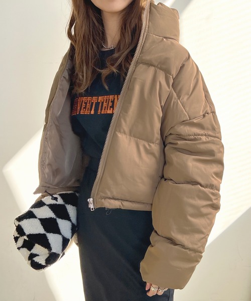 Futier land（フューティアランド）の「スタンドショート丈フェイクダウン（ダウンジャケット/コート・レディース・ブラック/ベージュ/アイボリー/ブルー・MEDIUM）」の11枚目の写真