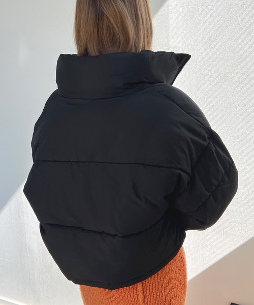 Futier land（フューティアランド）の「スタンドショート丈フェイクダウン（ダウンジャケット/コート・レディース・ブラック/ベージュ/アイボリー/ブルー・MEDIUM）」の19枚目の写真