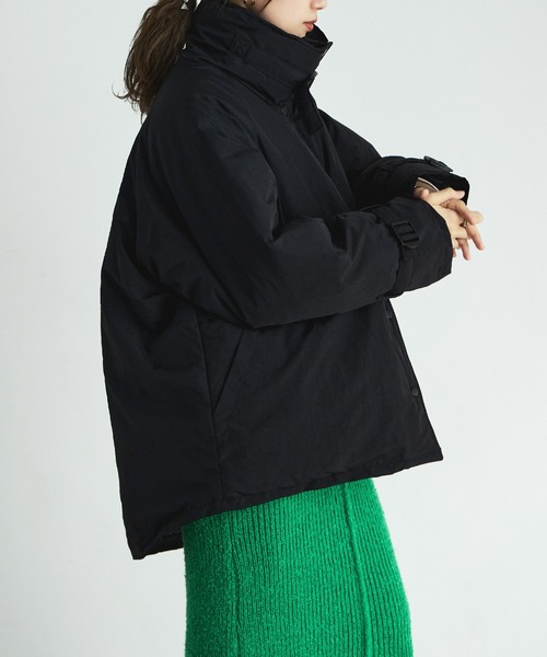 etoll.（エトル）の「スタンドベルトフェイクペディンジャケット（ダウンジャケット/コート・レディース・ライトカーキ/アイボリー/ブラック・M）」の6枚目の写真