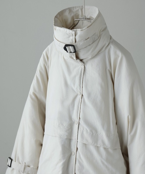 etoll.（エトル）の「スタンドベルトフェイクペディンジャケット（ダウンジャケット/コート・レディース・ライトカーキ/アイボリー/ブラック・M）」の13枚目の写真