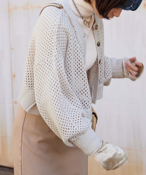 Fashion Letter（ファッションレター）の「ショート丈かぎ編みカーディガン（カーディガン/ボレロ・レディース・グリーン系その他/レッド系その他/ベージュ系その他/グレイッシュベージュ/ブラック・M）」の11枚目の写真