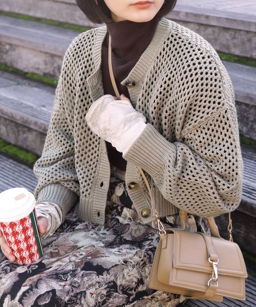 Fashion Letter（ファッションレター）の「ショート丈かぎ編みカーディガン（カーディガン/ボレロ・レディース・グリーン系その他/レッド系その他/ベージュ系その他/グレイッシュベージュ/ブラック・M）」の18枚目の写真