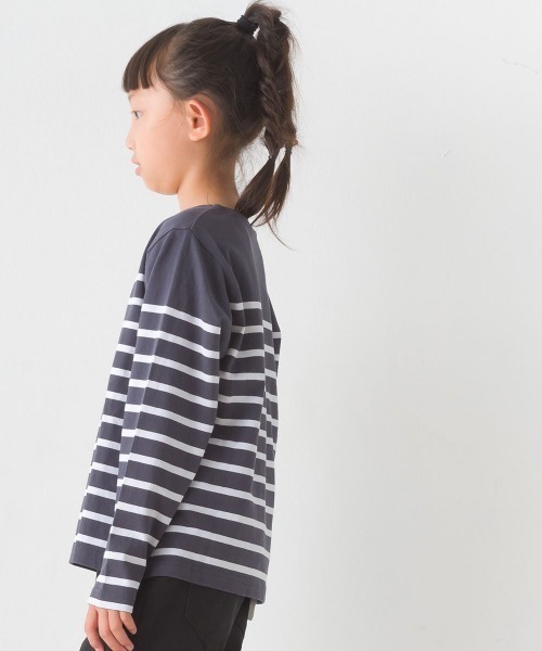 OMNES(オムネス)の「キッズパネルボーダーコットン長袖Tシャツ(Tシャツ/カットソー・キッズ・ホワイト×グリーン/ホワイト×ブルー/ホワイト×ブラック/ネイビー×ホワイト/グレー系その他/ホワイト系その他・120/130/140/110/100/90/80)」の15枚目の写真