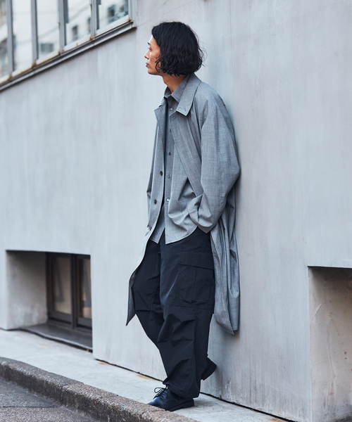 EDIFICE LA BOUCLE（エディフィスラブークル）の「【LA BOUCLE / ラブークル】HUGEASY カーゴパンツ コットン/ナイロン（カーゴパンツ・メンズ・ブラック・1/2）」の3枚目の写真