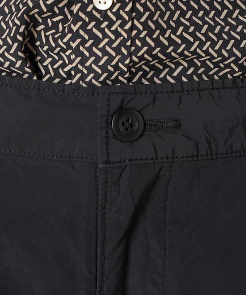 EDIFICE LA BOUCLE（エディフィスラブークル）の「【LA BOUCLE / ラブークル】HUGEASY カーゴパンツ コットン/ナイロン（カーゴパンツ・メンズ・ブラック・1/2）」の20枚目の写真