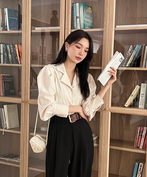 by muni:r（バイ ムニール）の「ピンタックワイドベルトスラックス（スラックス・レディース・ブラック/ベージュ・SMALL/MEDIUM）」の4枚目の写真