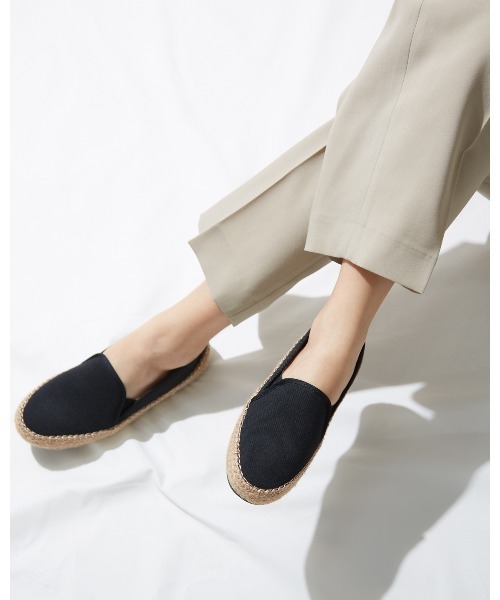 EMU Australia(エミューオーストラリア)の「Gum Organic(スリッポン・レディース・ナチュラル/ホワイト/ブラック/スモーク・6/7/8/11/5/10/9)」の21枚目の写真