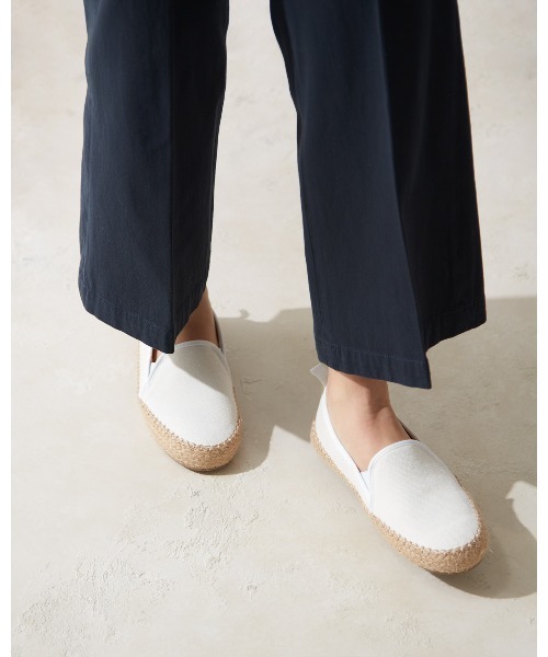 EMU Australia(エミューオーストラリア)の「Gum Organic(スリッポン・レディース・ナチュラル/ホワイト/ブラック/スモーク・6/7/8/11/5/10/9)」の18枚目の写真