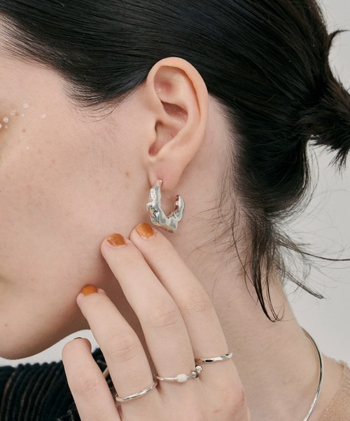 セール】【金属アレルギー対応】Soil hoop pierce（ニュアンスフープ