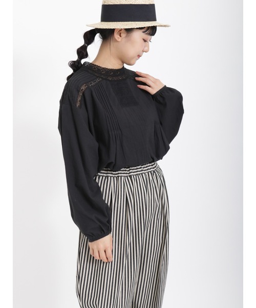Samansa Mos2（サマンサ モスモス）の「前後着スタンドレース襟ブラウス（シャツ/ブラウス・レディース・ブラック/オフホワイト/ブルー・ﾌﾘ-）」の3枚目の写真