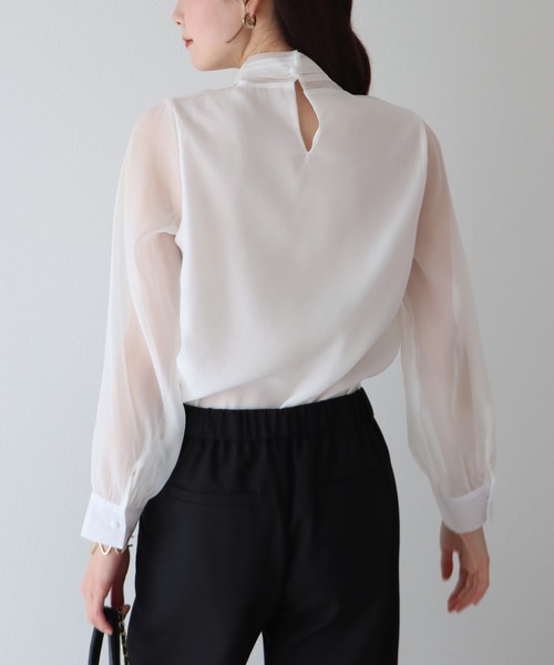 BLUEEAST（ブルーイースト）の「オーガンジーシアーボウタイブラウス（シャツ/ブラウス・レディース・ピンクベージュ/ブラック/オフホワイト/ブラック系/グレー系・MEDIUM/LARGE）」の8枚目の写真