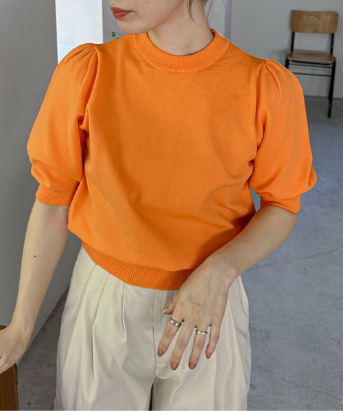 feepur（フェピュール）の「【ハンドウォッシャブル】ライトウェイトカラーパフニット（ニット/セーター・レディース・ブラウン/パープル/オレンジ/ブラック/オフホワイト/ブルー・MEDIUM）」の6枚目の写真