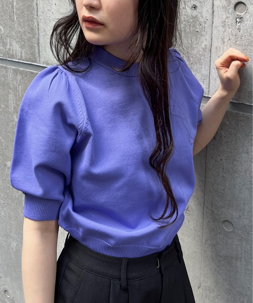 feepur（フェピュール）の「【ハンドウォッシャブル】ライトウェイトカラーパフニット（ニット/セーター・レディース・ブラウン/パープル/オレンジ/ブラック/オフホワイト/ブルー・MEDIUM）」の10枚目の写真