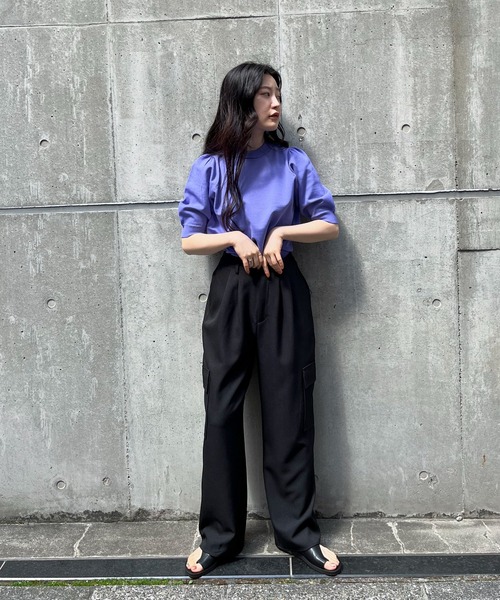 feepur（フェピュール）の「【ハンドウォッシャブル】ライトウェイトカラーパフニット（ニット/セーター・レディース・ブラウン/パープル/オレンジ/ブラック/オフホワイト/ブルー・MEDIUM）」の12枚目の写真