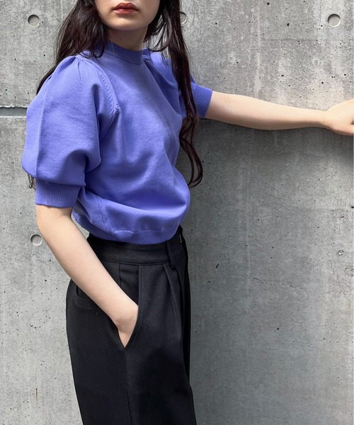 feepur（フェピュール）の「【ハンドウォッシャブル】ライトウェイトカラーパフニット（ニット/セーター・レディース・ブラウン/パープル/オレンジ/ブラック/オフホワイト/ブルー・MEDIUM）」の13枚目の写真