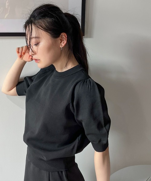 feepur（フェピュール）の「【ハンドウォッシャブル】ライトウェイトカラーパフニット（ニット/セーター・レディース・ブラウン/パープル/オレンジ/ブラック/オフホワイト/ブルー・MEDIUM）」の20枚目の写真