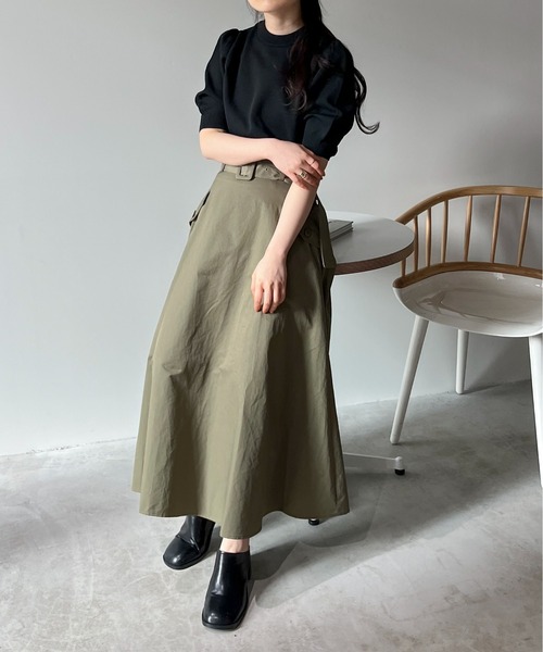 feepur（フェピュール）の「【ハンドウォッシャブル】ライトウェイトカラーパフニット（ニット/セーター・レディース・ブラウン/パープル/オレンジ/ブラック/オフホワイト/ブルー・MEDIUM）」の21枚目の写真