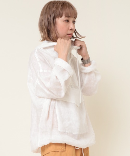 RNA-N（アールエヌエーエヌ）の「B2758 リネンライトアノラック（その他トップス・レディース・オフホワイト/グリーン/チャコール・MEDIUM）」の4枚目の写真