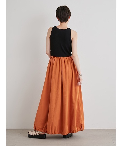 新品未使用品 emmi エミ リブニットドッキングドロストワンピース ブラック emmi（エミ）の「【emmi atelier】ニットドッキングドロスト