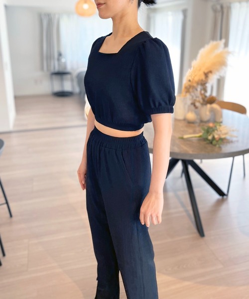 Jewelobe(ジュエローブ)の「ジョーゼットパフクロップドトップス×イージーパンツ セットアップ(セットアップ・レディース・ブラック/アイボリー・FREE)」の7枚目の写真