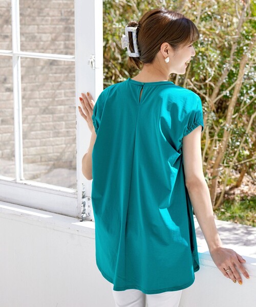 Tiaclasse(ティアクラッセ)の「【洗える】ボリュームフレンチカットソーチュニック(Tシャツ/カットソー・レディース・ブラック/グレイッシュベージュ/ターコイズブルー/コーラルピンク・XL/XXL)」の17枚目の写真