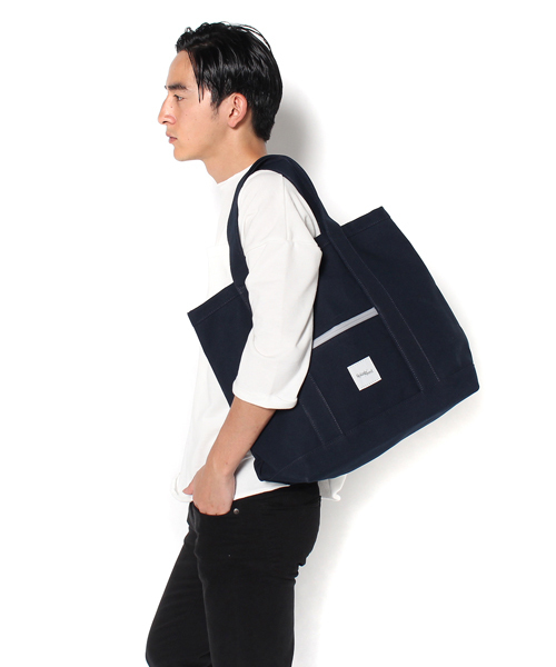WHO'S WHO gallery（フーズフーギャラリー）の「【Splash/feed】WATER PROOF キャンバストート（トートバッグ・メンズ・ホワイト/ブラック/ダークネイビー・FREE）」の4枚目の写真