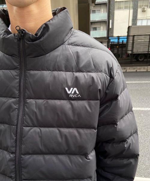 RVCA（ルーカ）の「RVCA/ルーカ ダウンジャケット ペイズリー柄 