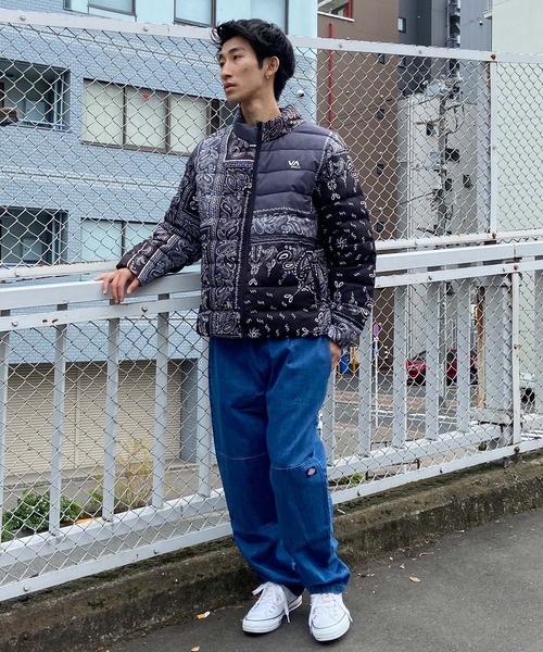 RVCA（ルーカ）の「RVCA/ルーカ ダウンジャケット ペイズリー柄 