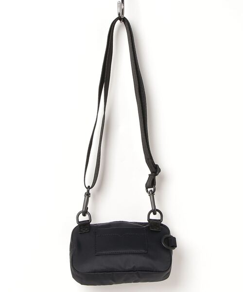 HUNTER（ハンター）の「【HUNTER/ハンター】U NYLON KEEPER PHONE POUCH（ナイロンキーパーフォンポーチ）（ショルダーバッグ・メンズ・ブラック・FREE）」の3枚目の写真