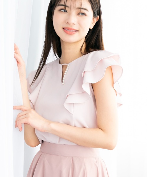 MISCH MASCH(ミッシュマッシュ)の「■2023春夏新作■パール付きダブルフリルブラウス/MM328114(シャツ/ブラウス・レディース・ホワイト/ブラック/ライトブルー/ピンク・フリ-)」の4枚目の写真