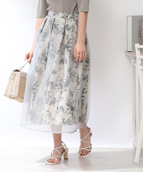 couture brooch（クチュールブローチ）の「◆【SS-LL/甘すぎない、大人フェミニン】オーガンジーフラワーレイヤードスカート（スカート・レディース・ライトグレー/ブラック・40/38/42/36/34）」の8枚目の写真