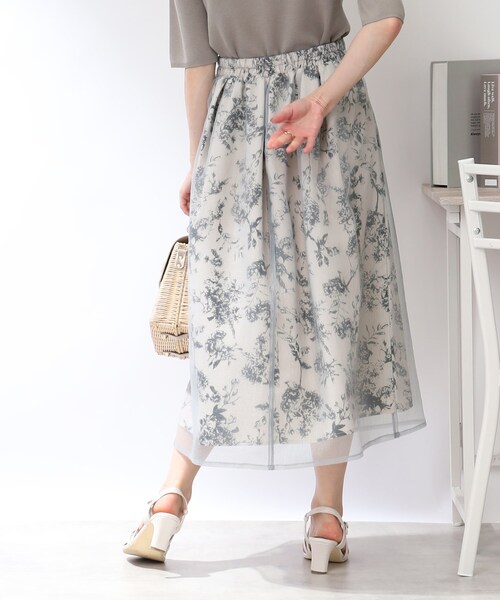 couture brooch（クチュールブローチ）の「◆【SS-LL/甘すぎない、大人フェミニン】オーガンジーフラワーレイヤードスカート（スカート・レディース・ライトグレー/ブラック・40/38/42/36/34）」の9枚目の写真