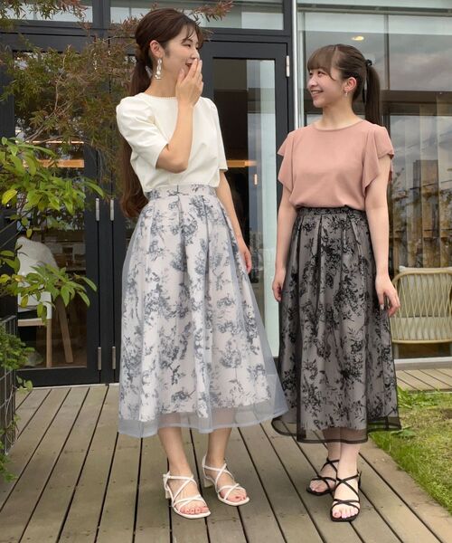 couture brooch（クチュールブローチ）の「◆【SS-LL/甘すぎない、大人フェミニン】オーガンジーフラワーレイヤードスカート（スカート・レディース・ライトグレー/ブラック・40/38/42/36/34）」の19枚目の写真