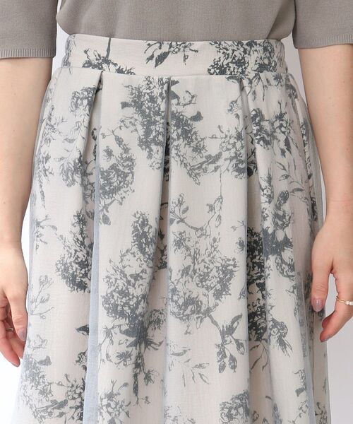 couture brooch（クチュールブローチ）の「◆【SS-LL/甘すぎない、大人フェミニン】オーガンジーフラワーレイヤードスカート（スカート・レディース・ライトグレー/ブラック・40/38/42/36/34）」の22枚目の写真