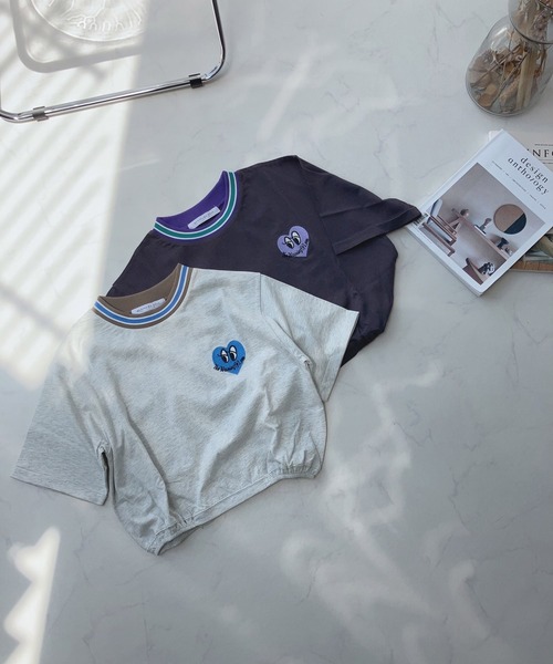 AS KNOW AS plus(アズノゥアズプラス)の「〇ラインリブ ハート刺繍ショート丈Tシャツ(Tシャツ/カットソー・レディース・オフホワイト/スミクロ/オートミール・FREE)」の4枚目の写真