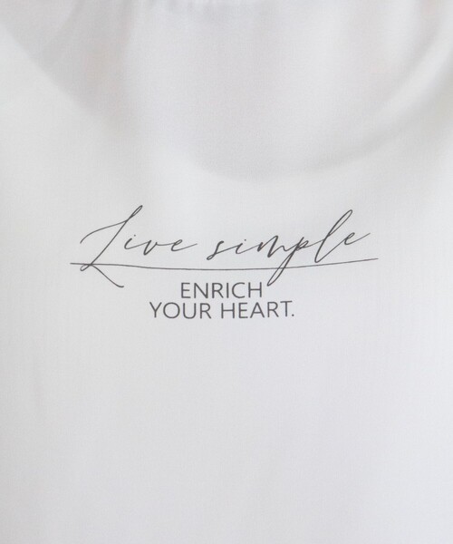 fredy emue（フレディエミュ）の「ちびプリント入りＴシャツブラウス（シャツ/ブラウス・レディース・オフホワイト/チャコールグレー/ネイビー/ライトグレー・38）」の12枚目の写真