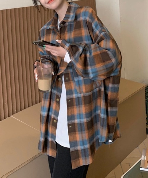 LADY LIKE（レディライク）の「ドットボタンチェックネルシャツ（シャツ/ブラウス・レディース・オレンジ/ネイビー/ベージュ・M）」の9枚目の写真