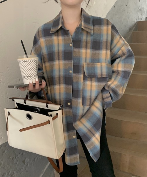 LADY LIKE（レディライク）の「ドットボタンチェックネルシャツ（シャツ/ブラウス・レディース・オレンジ/ネイビー/ベージュ・M）」の11枚目の写真