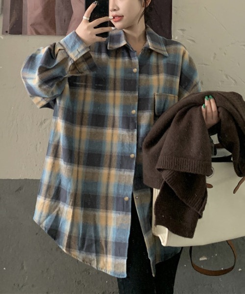 LADY LIKE（レディライク）の「ドットボタンチェックネルシャツ（シャツ/ブラウス・レディース・オレンジ/ネイビー/ベージュ・M）」の13枚目の写真