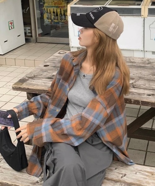 LADY LIKE（レディライク）の「ドットボタンチェックネルシャツ（シャツ/ブラウス・レディース・オレンジ/ネイビー/ベージュ・M）」の22枚目の写真