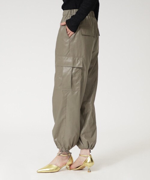 GALLEST（ギャレスト）の「【LE VERNIS】ポインテッドメリージェーン（パンプス・レディース・ゴールド/ブラック・45/35）」の9枚目の写真