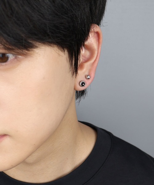 ギフトにも！【HYSTERIC GLAMOUR】スタッズ ピアス チタン セール】メンズライク スタッドピアス 2セット / チタンポスト