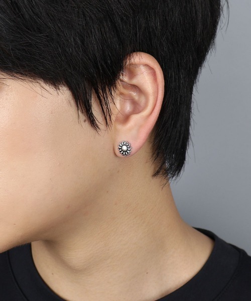 セール】メンズライク スタッドピアス 2セット / チタンポスト(金属