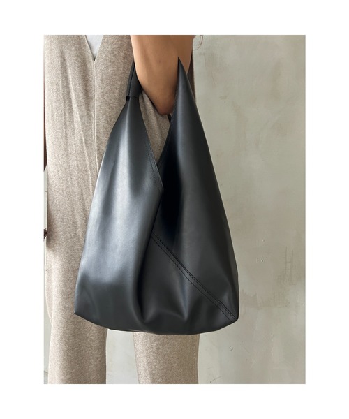 owndaily（オンデイリー）の「ショルダーふろしきバッグ（ショルダーバッグ・レディース・ブラック/ブラウン・FREE）」の2枚目の写真