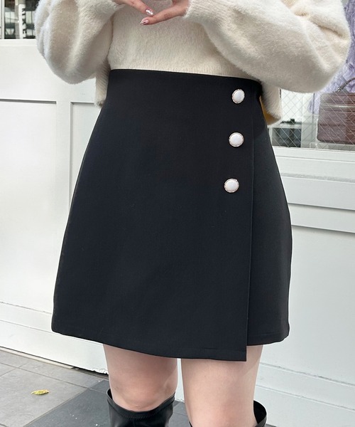 INGNI（イング）の「サイドボタンラップスカパン（その他パンツ・レディース・ブラック/ブラック系その他2/グレー系7・FREE）」の2枚目の写真