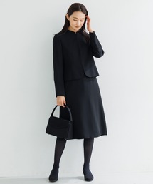 form forma（フォルムフォルマ）の「【喪服・礼服】スタンドカラージャケット&セミフレアワンピース ブラックフォーマルスーツ〈大きいサイズあり〉（スーツセット）」